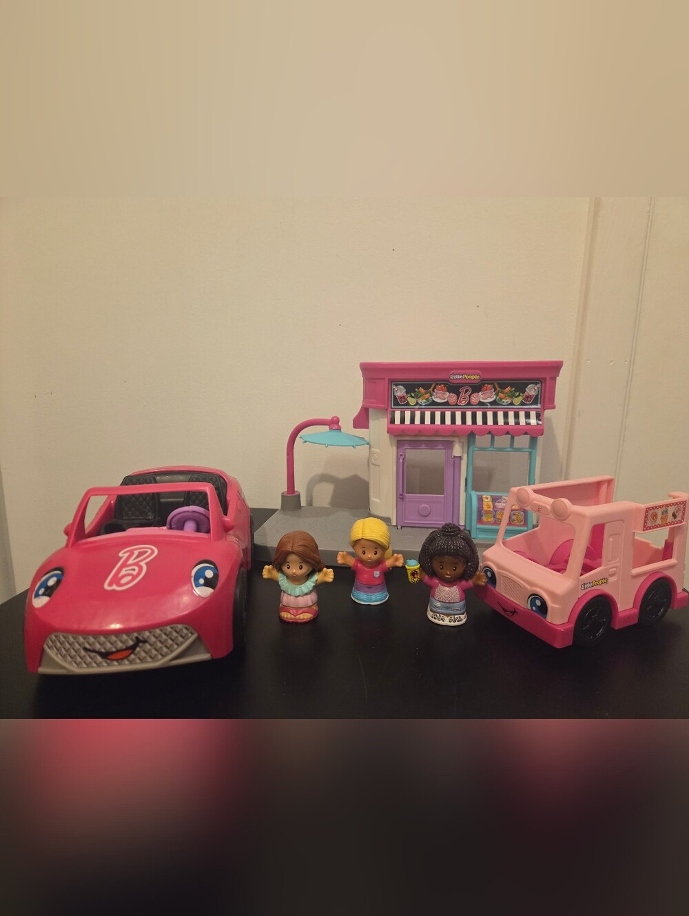 Little People Barbie Cafe, Car & Sweets Truck